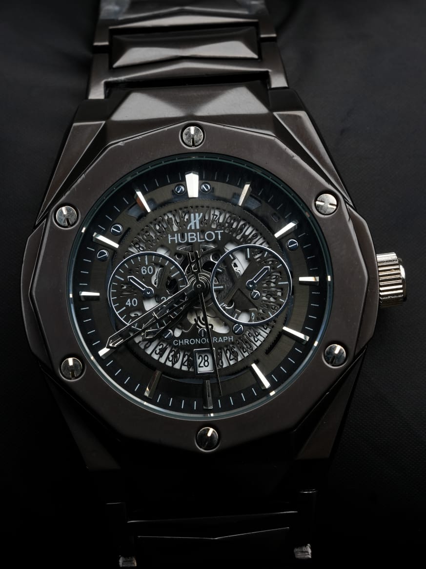 HUBLOT SKELETON BLACK