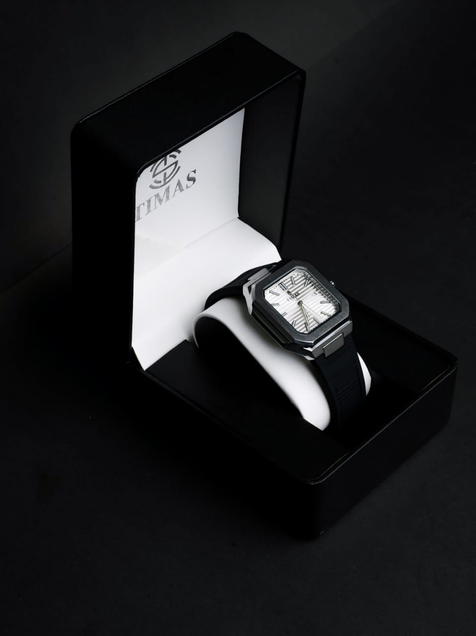 TIMAS ROYAL BLACK