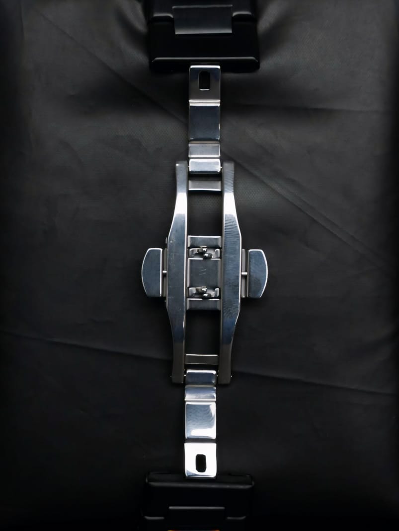 BLACK Aura Steel